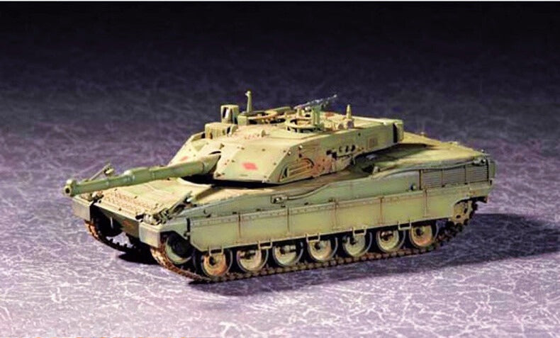 Trumpeter 07250 1/72 scale Italian C1 Ariete MBT model kit Main image