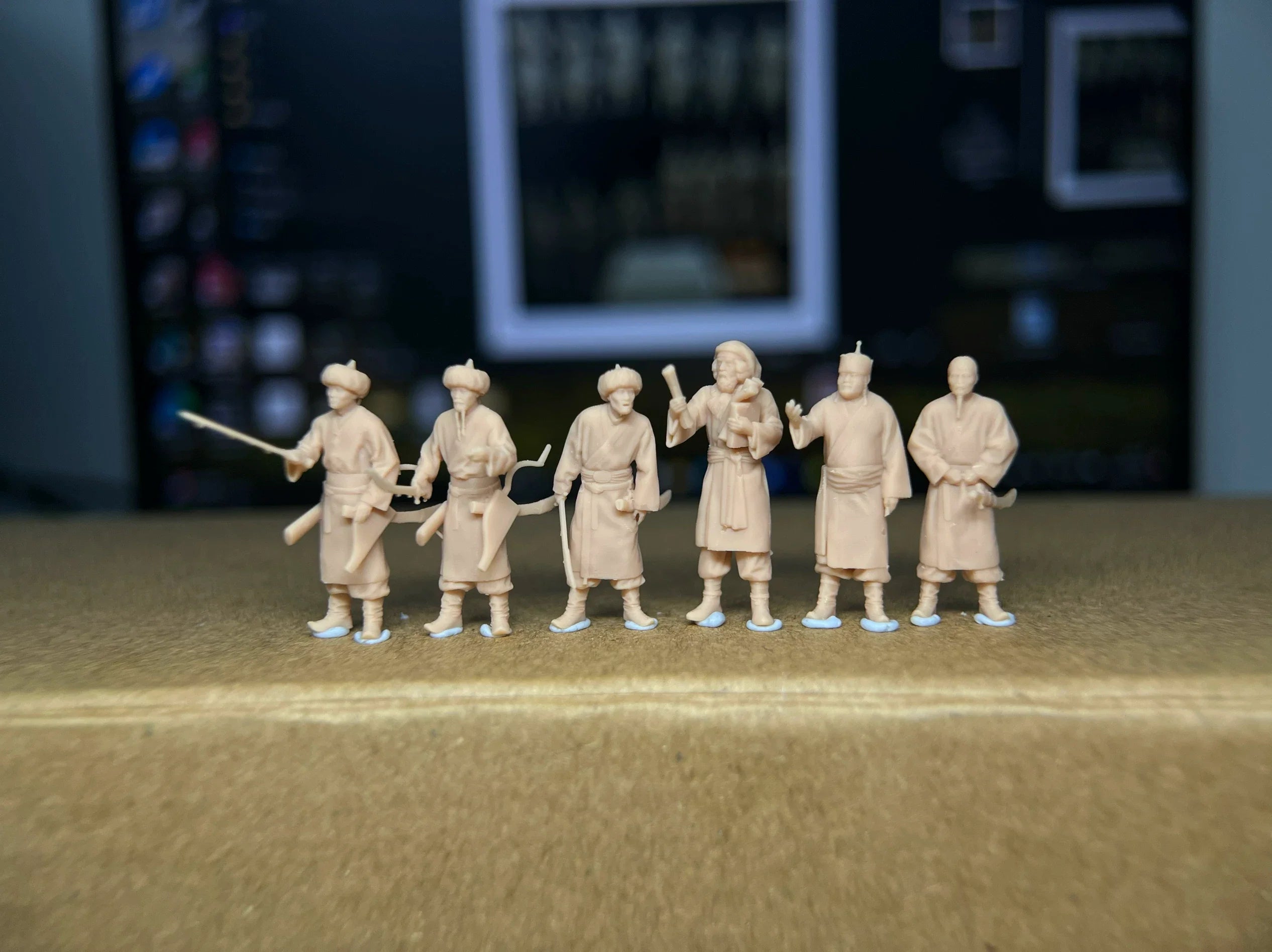 A group of 13 ancient Mongolian soldiers LSSNO77 1/35/48/64/72/87/100/144 Secondary image
