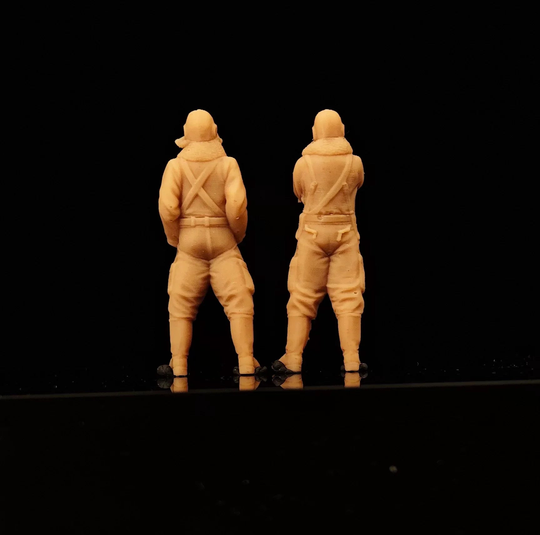 World War II Pacific pilots two-man soldier figures LSSNO251 1/35/48/64/72/87/100/144 Secondary image