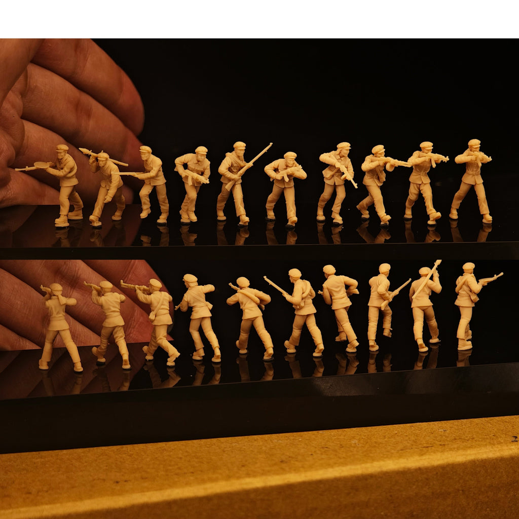 10 members of the Workers' and Peasants' Red Army, consisting of White Model soldiers LSSNO302