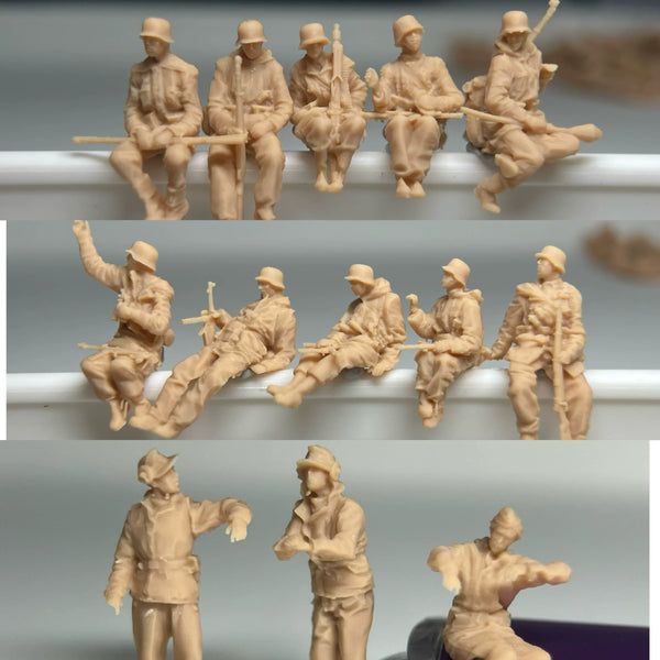 13 Winter Sitting Tank Soldiers in World War II D LSSNO70 1/35/48/64/72/87/100/144