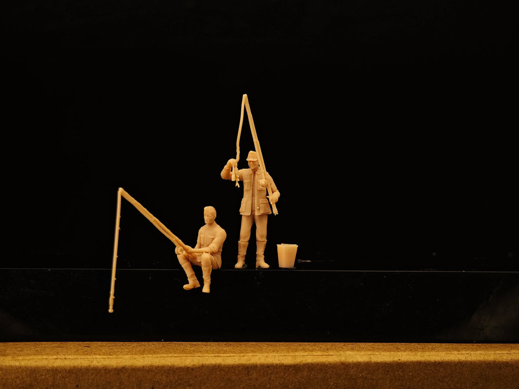 Military Fishing 2-Person Team Little Soldiers  LSSNO241 1/35/48/64/72/87/100/144