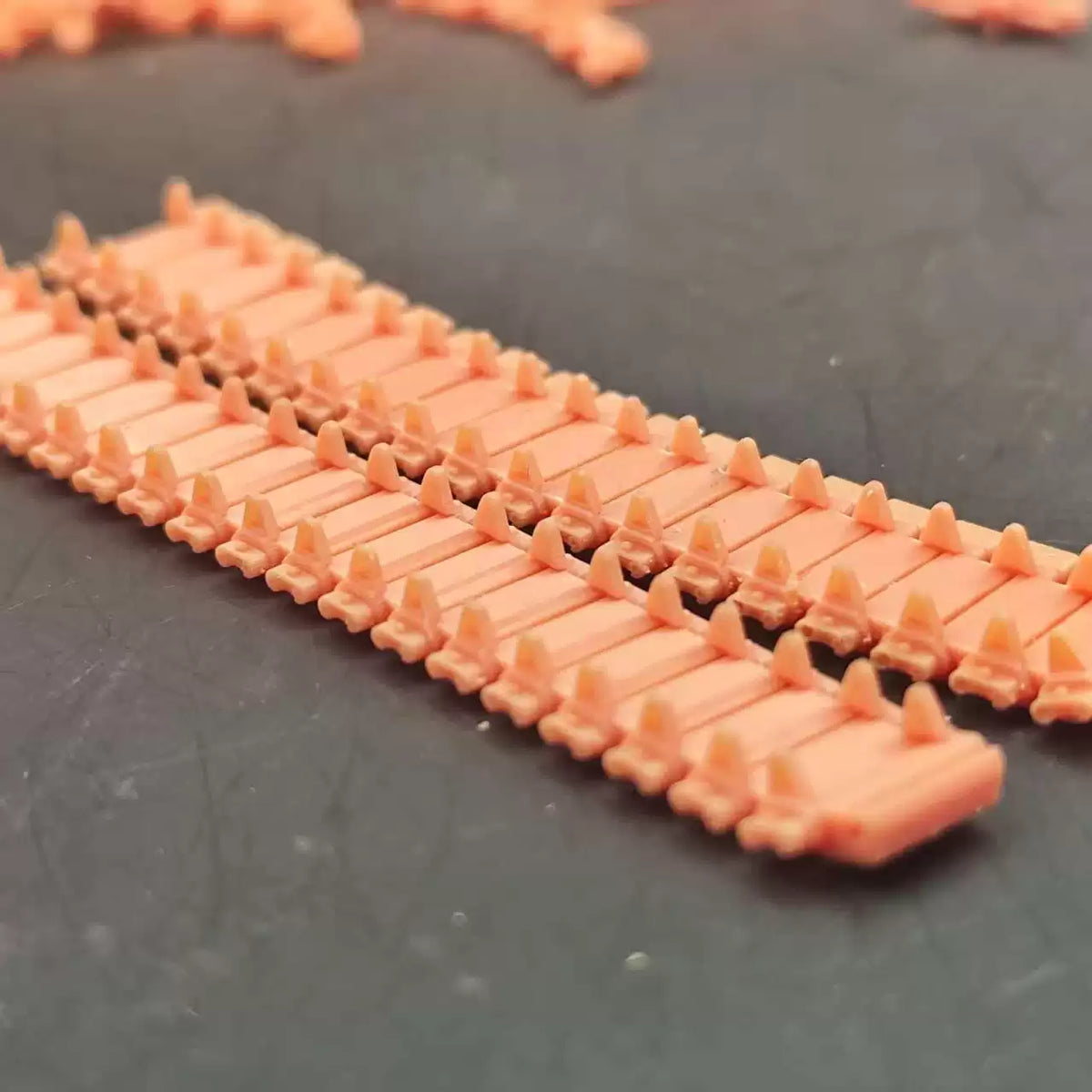 SSMODEL1/35 MSS00008 US Army Sherman VVSS Suspended Tracks - T-51 Type Printed Tracks — detail view 3