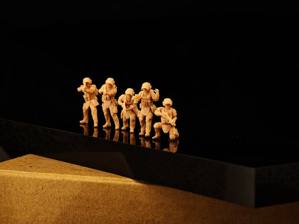 5 members of the German GSG9 special forces LSSNO250 1/35/48/64/72/87/100/144