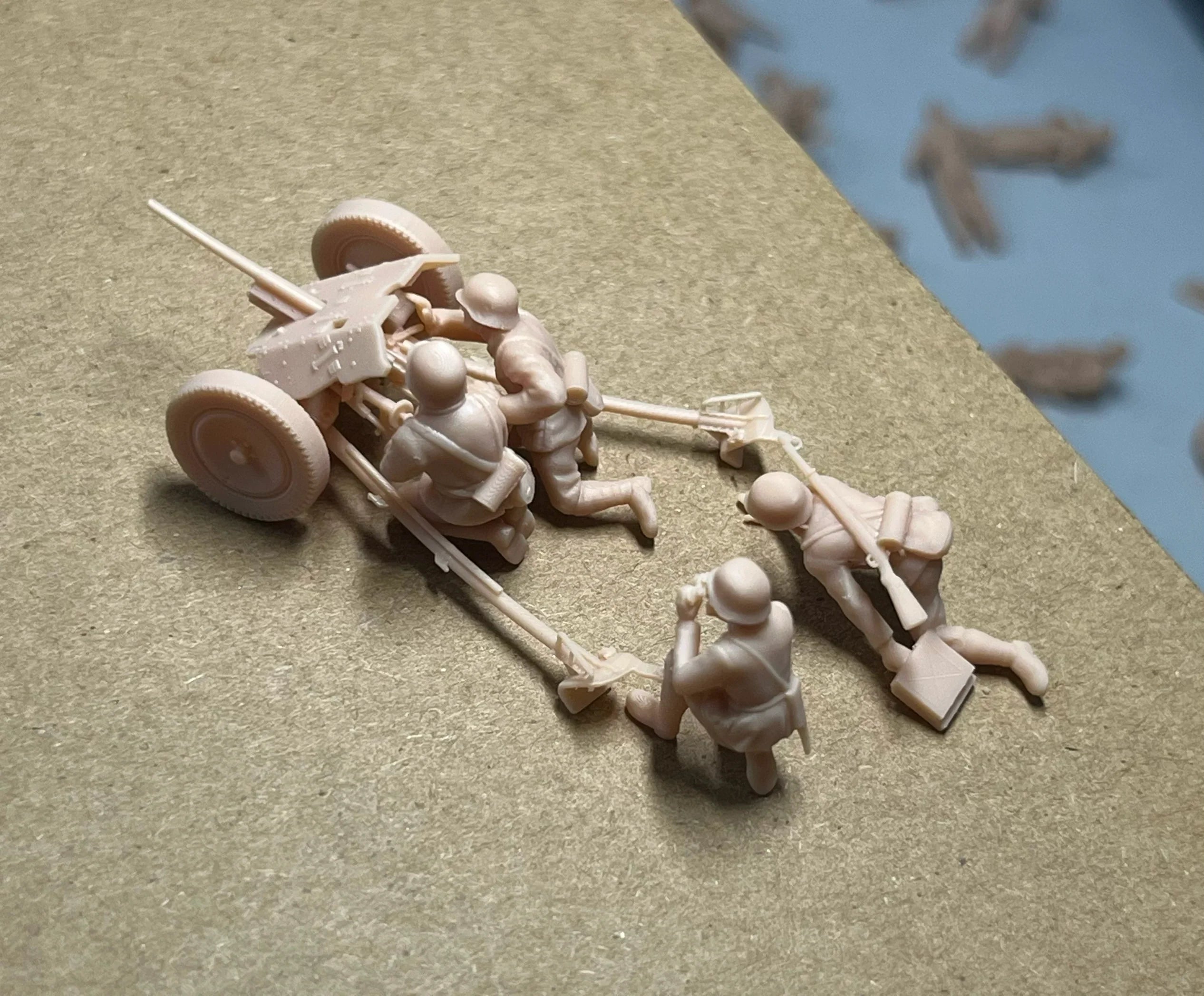 WWII Nationalist Army 37mm gun 4-man team LSSNO67 1/35/48/64/72/87/100/144 Secondary image