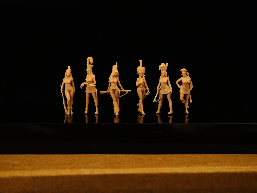 Six female soldiers from the Napoleonic era, white model NO.277 1/35/48/64/72/87/100/144