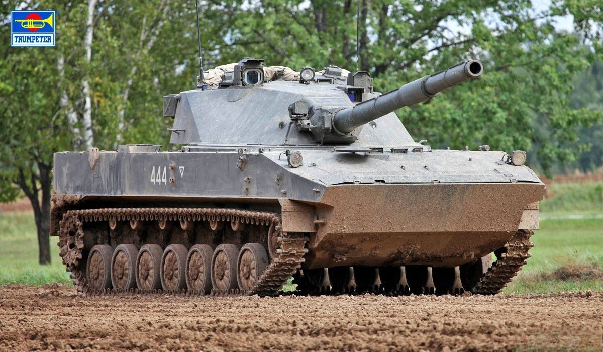 Trumpeter 09599 1/35 Scale 2S25 Sprut-SD Amphibious Light Tank Main image