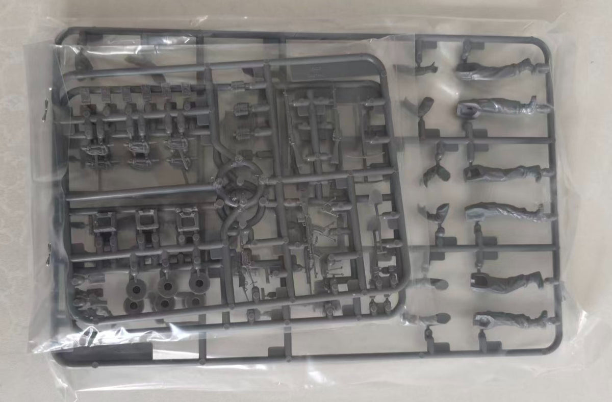Tamiya 35223 1/35 Scale Military Model Kit WWII British Infantry on Patrol Set — detail view 3