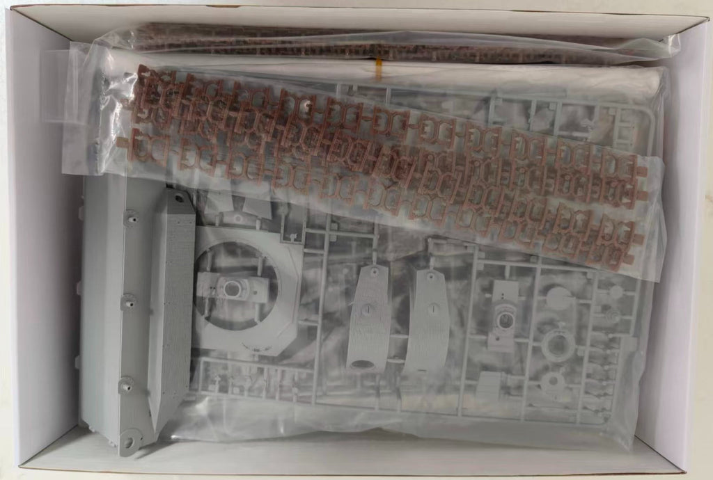 Amusing Hobby 35A059 1/35 TIGER (P) 003