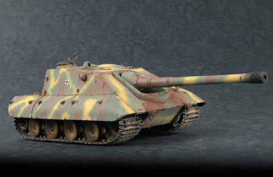 Trumpeter 07122 1/72 German Jagdpanzer E-100 Secondary image