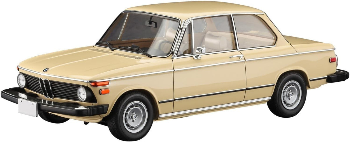 1/24 BMW 2002 tii late model with big bumper plastic model 20756 car NEW Main image