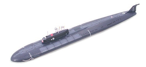 Tamiya 31906 1/700 Model Kit Russian Oscar-II Class SSGN Submarine 949A Kursk