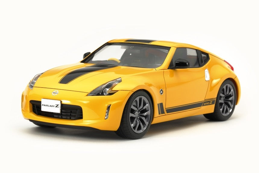 Tamiya 24348 1/24 Scale Model Car Kit Nissan Fairlady Z-34 370Z Heritage Edition — scale model kit