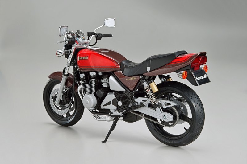 Aoshima 1/12 Scale Model The Bike(30) Kit Kawasaki ZR400C Zephyr X Kai 2009