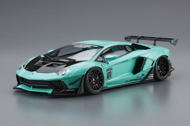 Aoshima AO-05995 1/24 Kit LB Works Liberty Walk Lamborghini Aventador Ver.2 — scale model kit