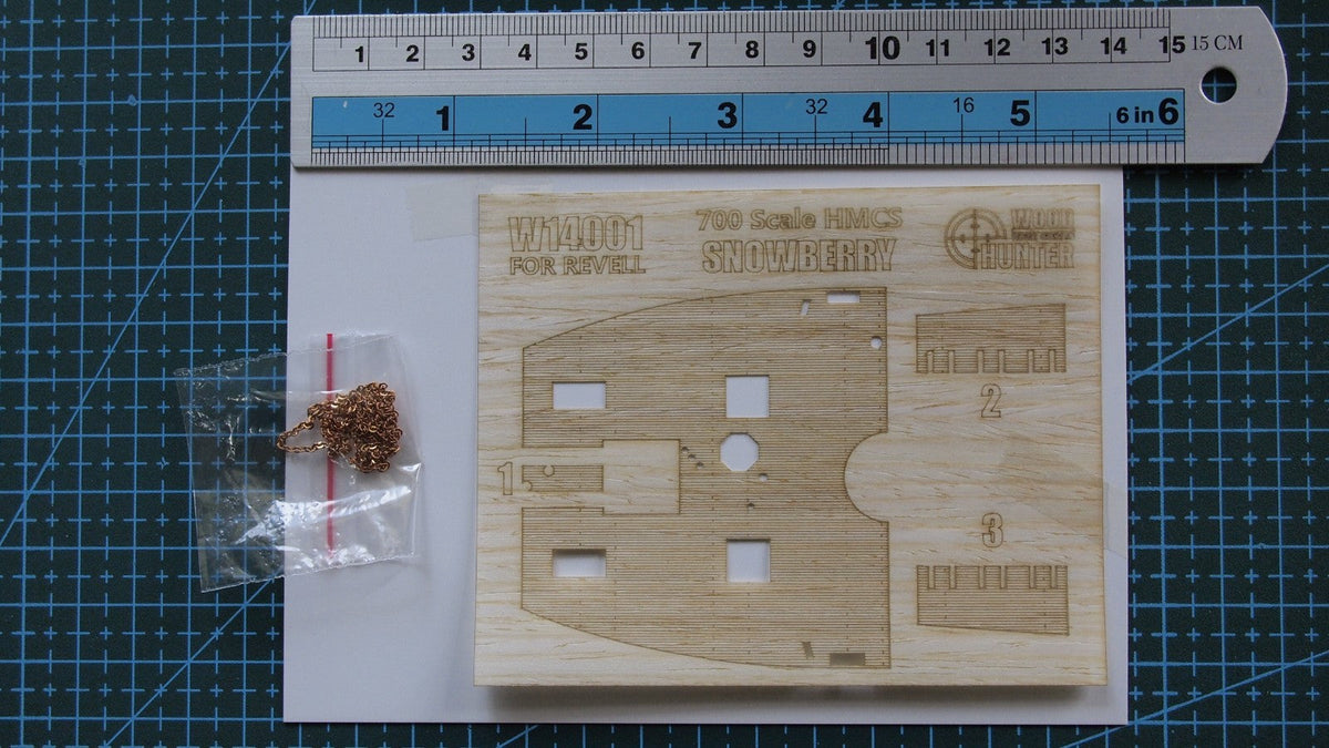 Hunter 1/144 HMCS Snowberry wooden deck for Revell 05132 W14001 Main image