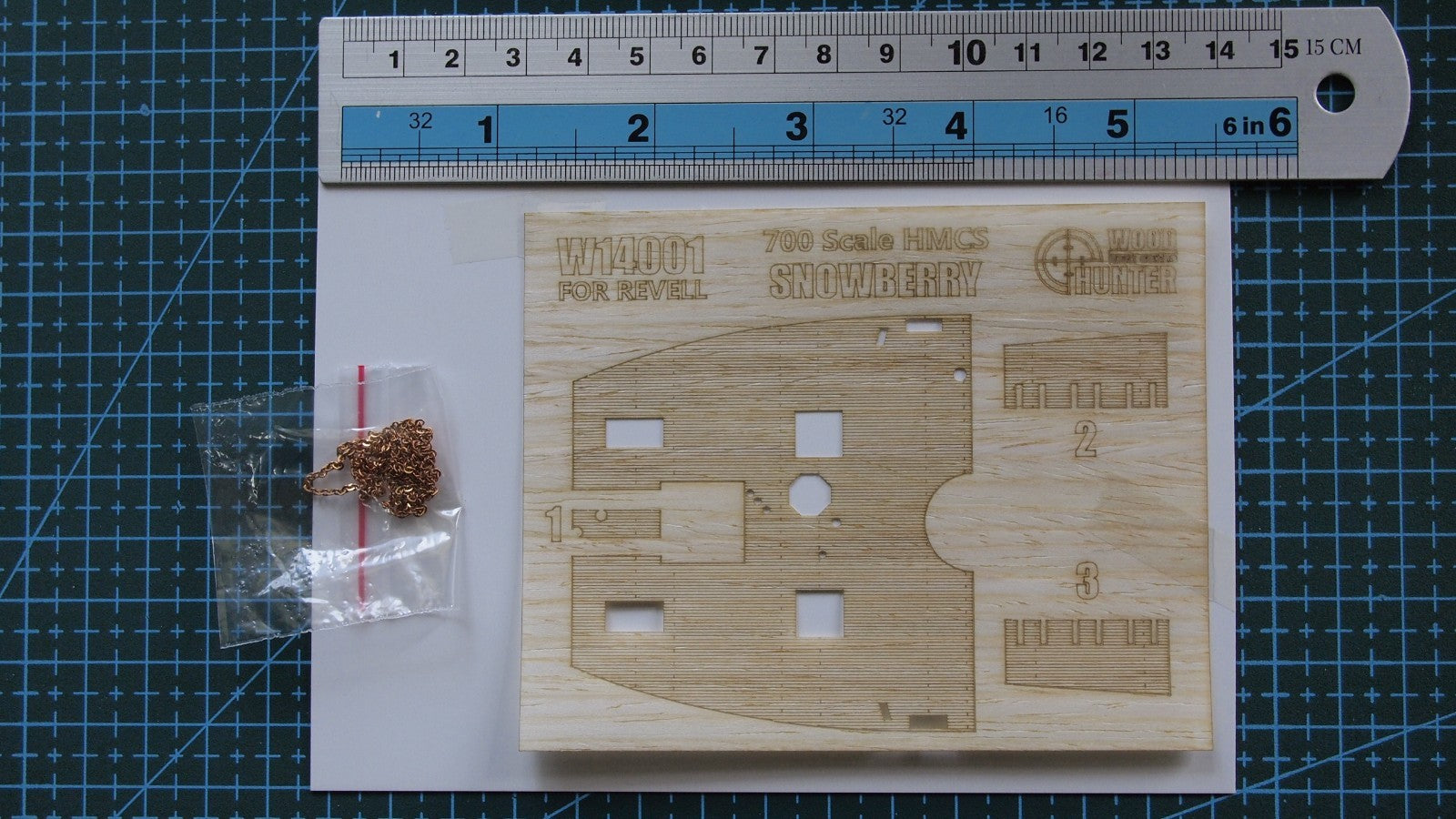 Hunter 1/144 HMCS Snowberry wooden deck for Revell 05132 W14001 — scale model kit
