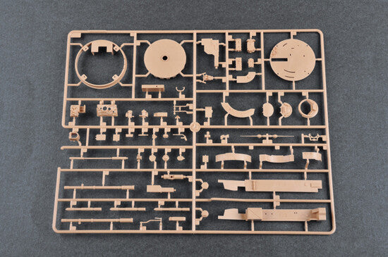 Trumpeter 01532 1/35 BMP-3(UAE) w/ERA titles and combined screens — detail view 5